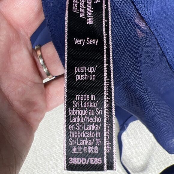 Victoria's Secret Navy Blue VERY SEXY Push Up Bra Size 38 DD EUC - Picture 4 of 8